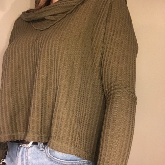 Cropped Sweater Size M - Picture 3 of 8